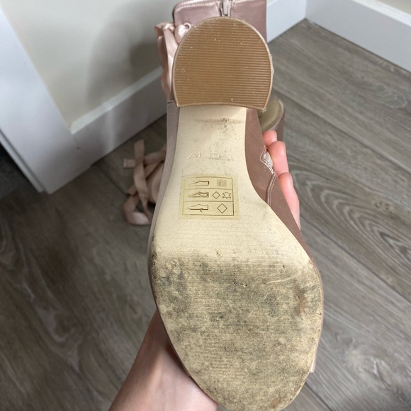 Size 8 Aldo Dusty Pink heels - Picture 3 of 4